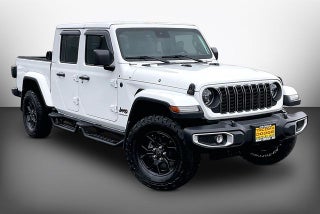 2025 Jeep Gladiator High Tide