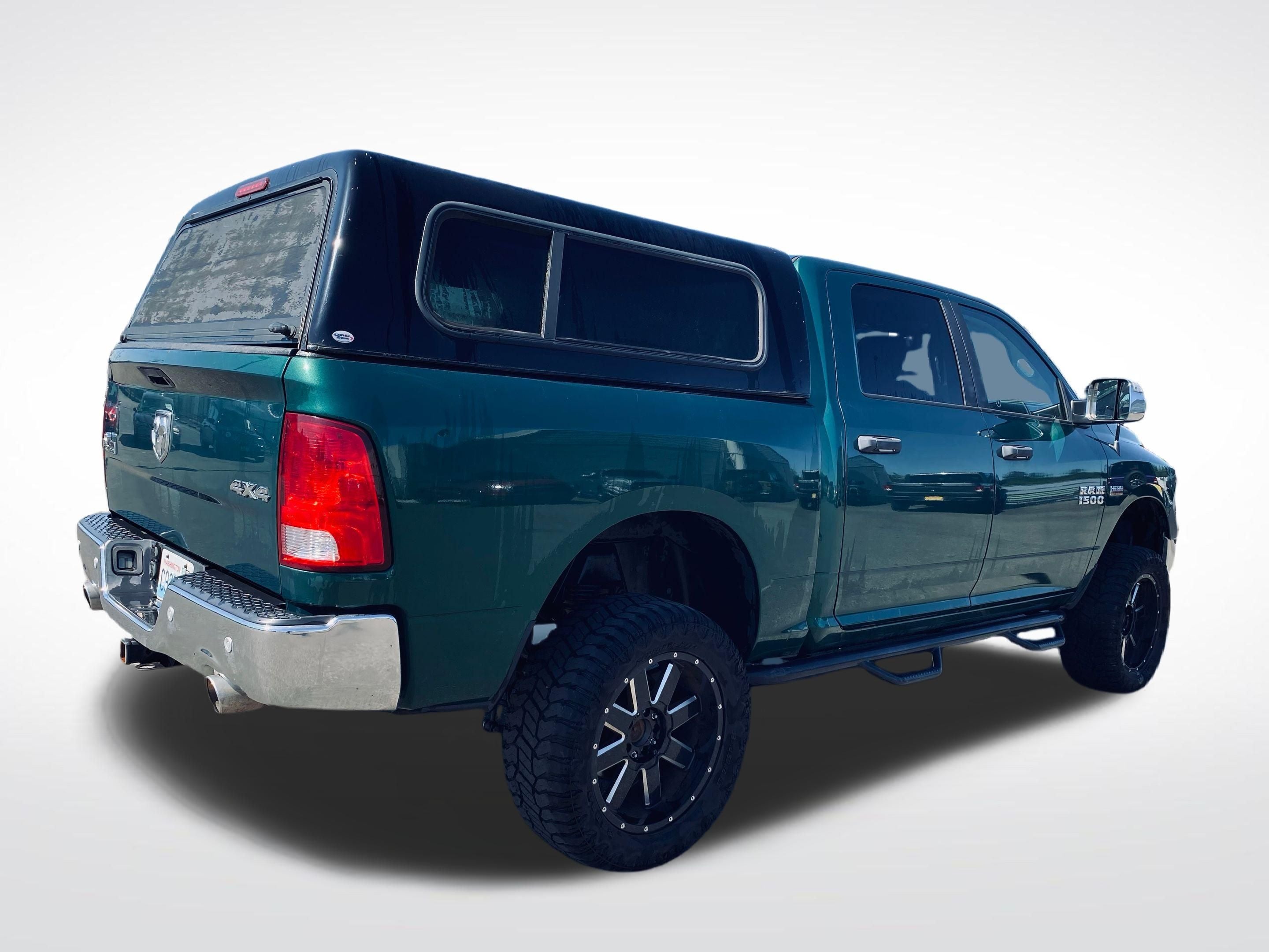 2017 RAM 1500 SLT