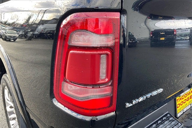 2023 RAM 1500 Limited CREW CAB 4X4