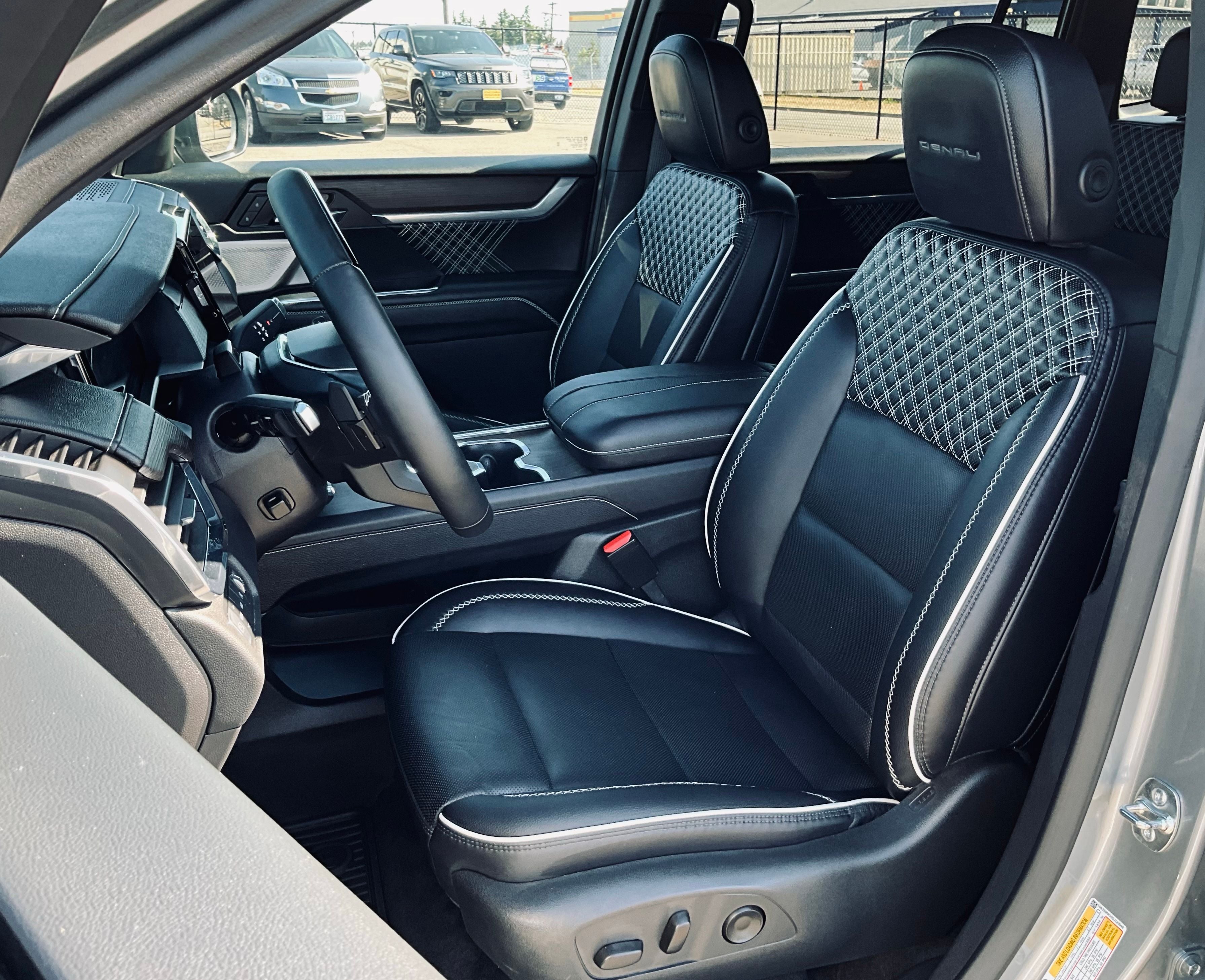 2025 GMC Acadia Denali