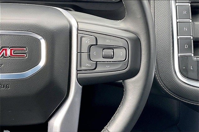 2024 GMC Yukon XL SLT