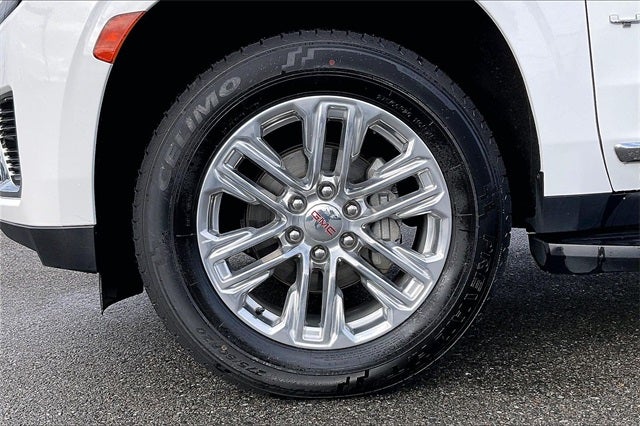 2024 GMC Yukon XL SLT