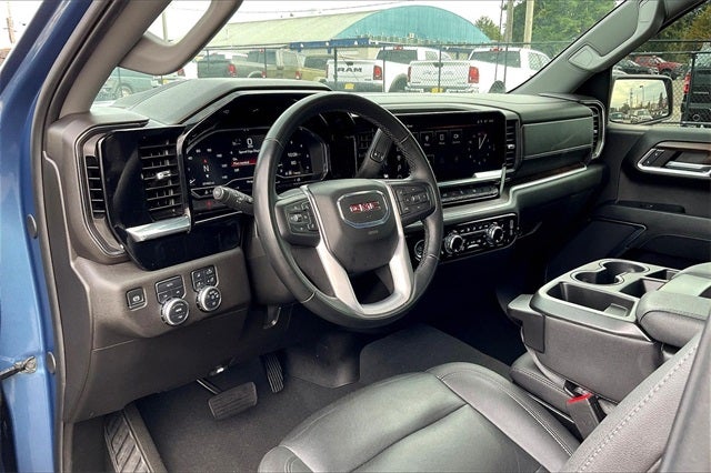 2024 GMC Sierra 1500 SLT CREW CAB 4X4