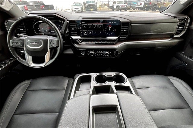 2024 GMC Sierra 1500 SLT CREW CAB 4X4