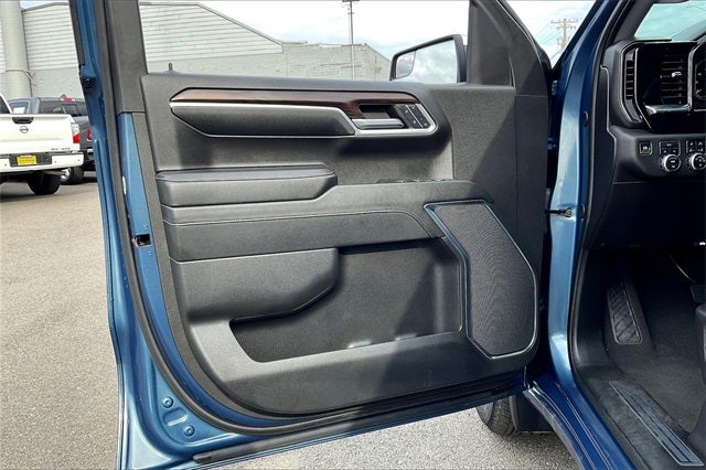 2024 GMC Sierra 1500 SLT CREW CAB 4X4