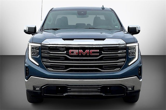 2024 GMC Sierra 1500 SLT CREW CAB 4X4