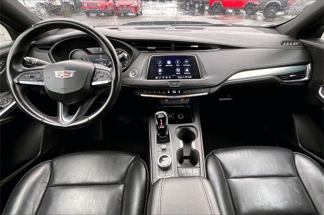 2023 Cadillac XT4 Premium Luxury AWD