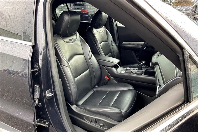 2023 Cadillac XT4 Premium Luxury AWD