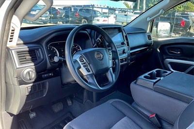 2022 Nissan Titan SV CREW CAB 4X4