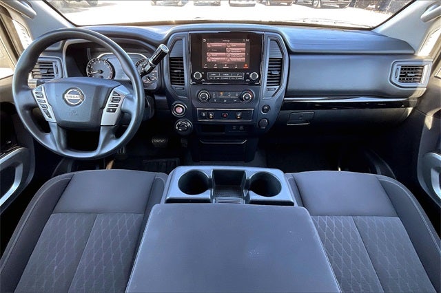 2022 Nissan Titan SV CREW CAB 4X4
