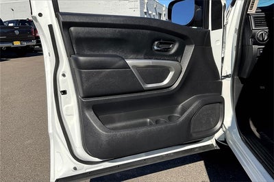 2022 Nissan Titan SV CREW CAB 4X4