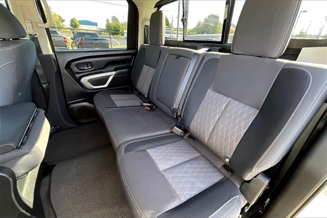 2022 Nissan Titan SV CREW CAB 4X4