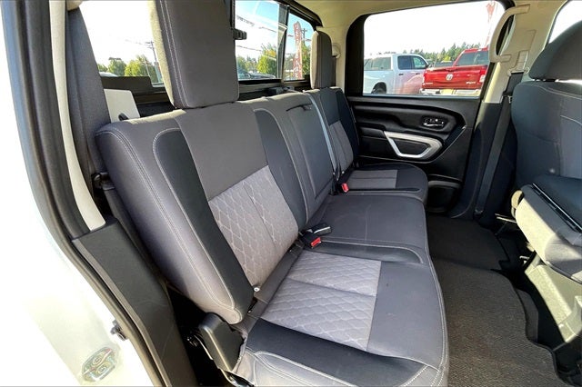 2022 Nissan Titan SV CREW CAB 4X4