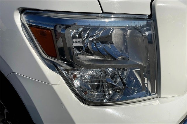 2022 Nissan Titan SV CREW CAB 4X4