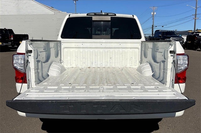 2022 Nissan Titan SV CREW CAB 4X4