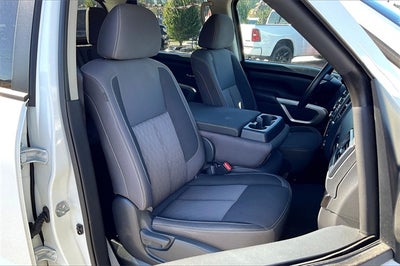 2022 Nissan Titan SV CREW CAB 4X4