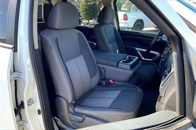 2022 Nissan Titan SV CREW CAB 4X4