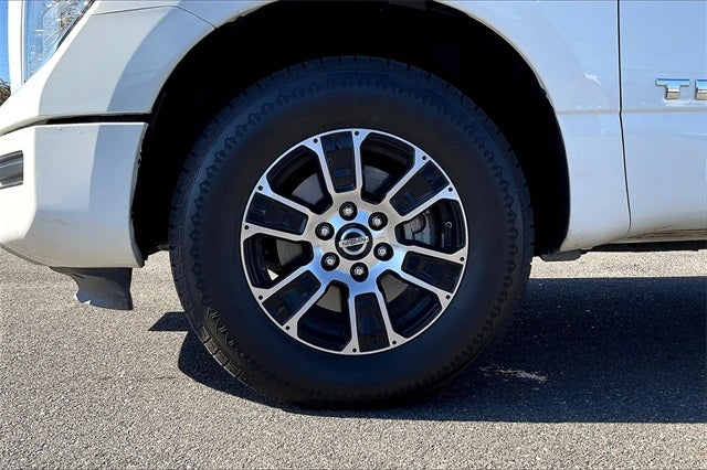 2022 Nissan Titan SV CREW CAB 4X4
