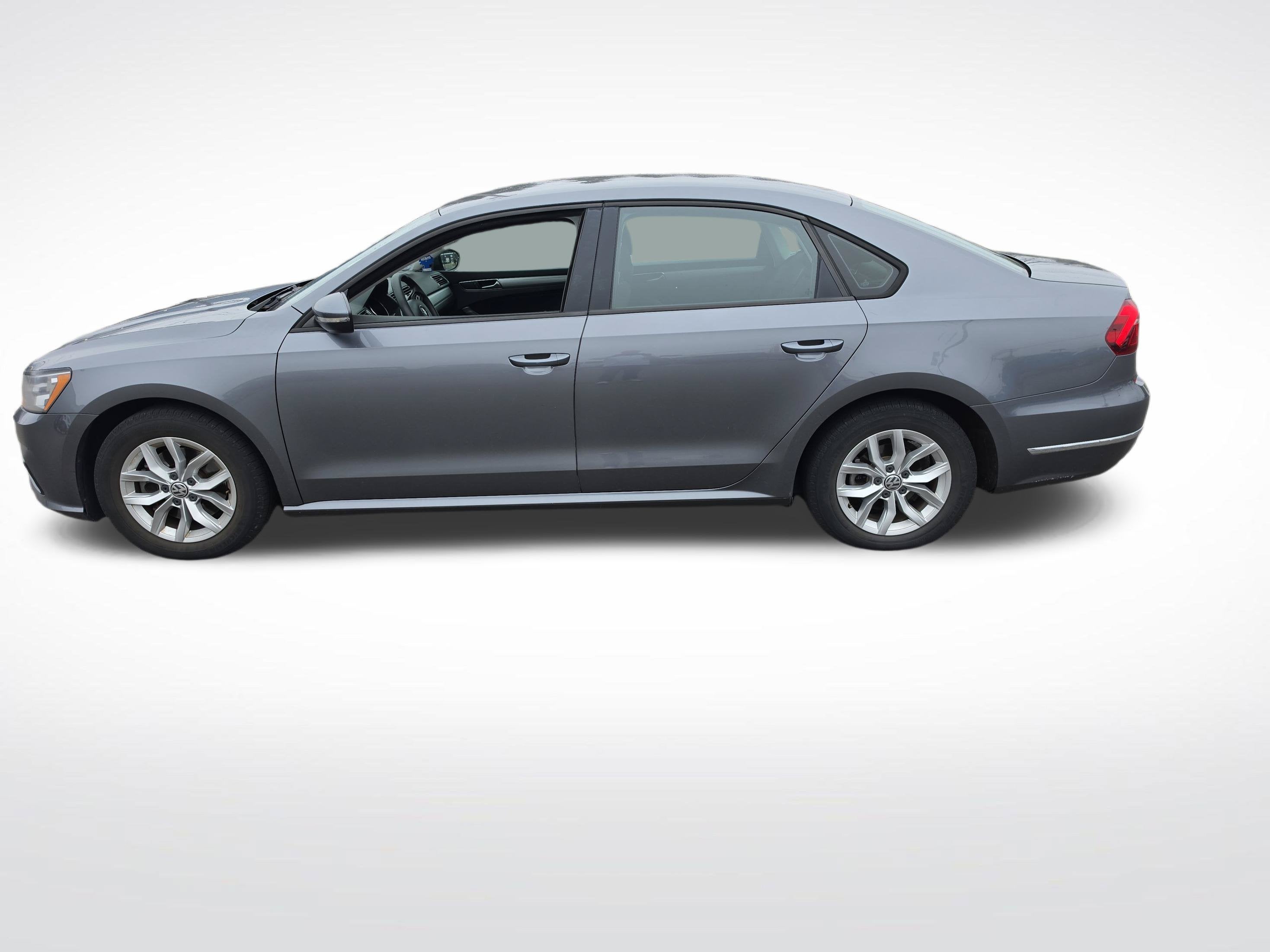 2018 Volkswagen Passat 2.0T S