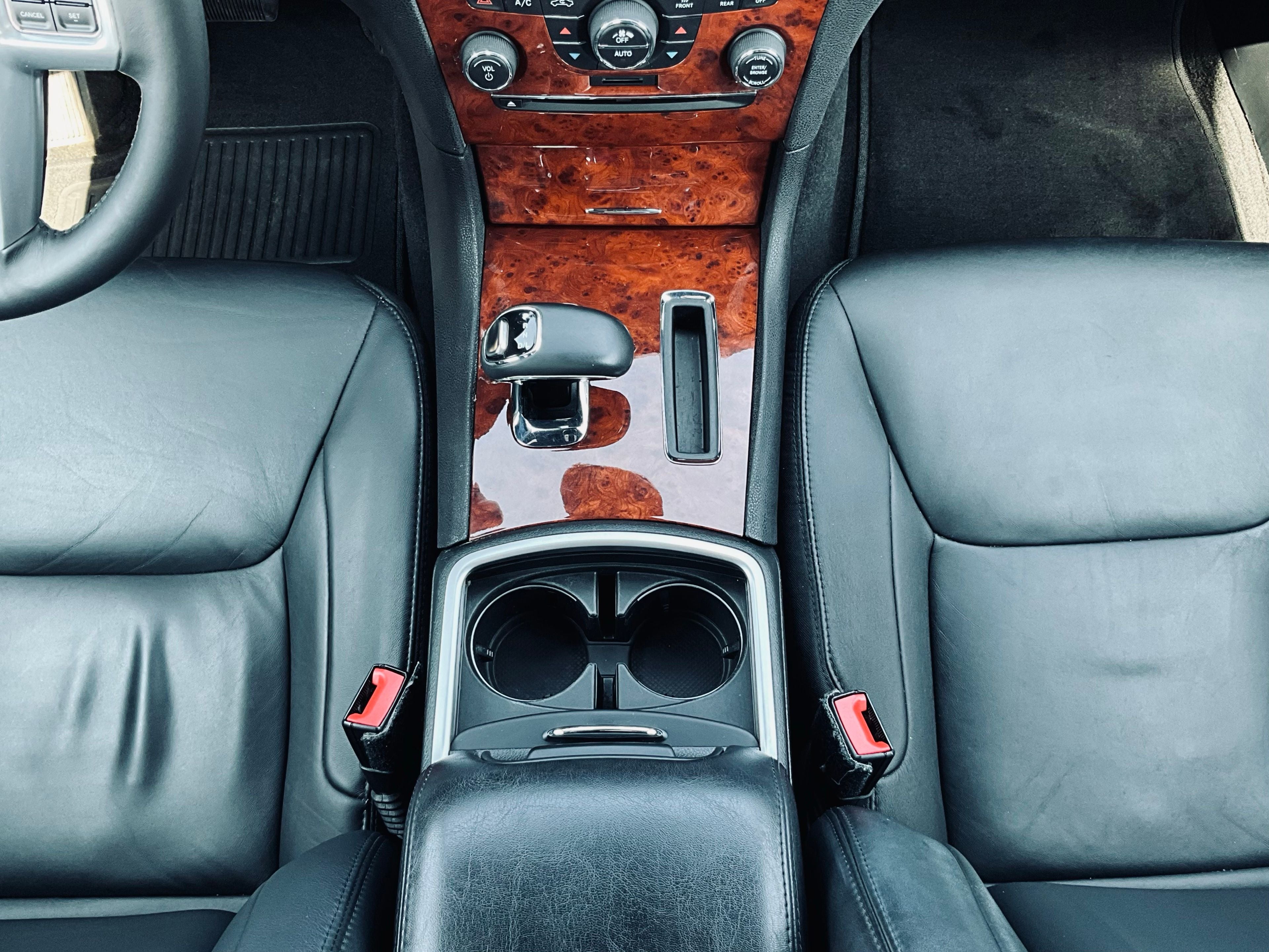 2013 Chrysler 300 Base