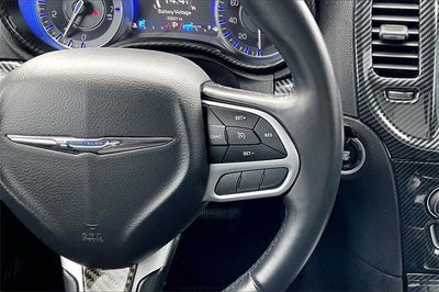 2018 Chrysler 300 Touring