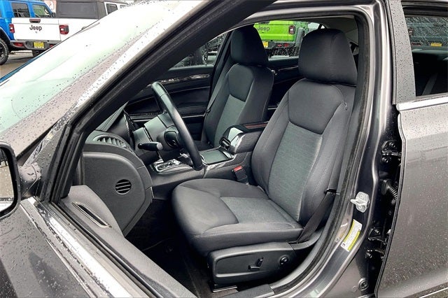 2018 Chrysler 300 Touring