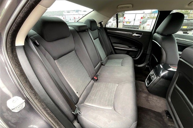 2018 Chrysler 300 Touring