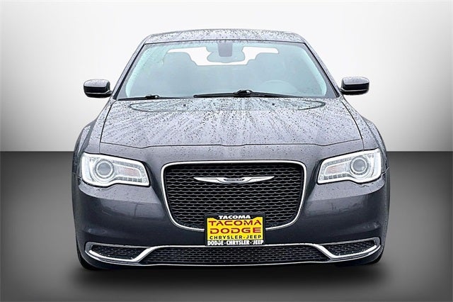 2018 Chrysler 300 Touring