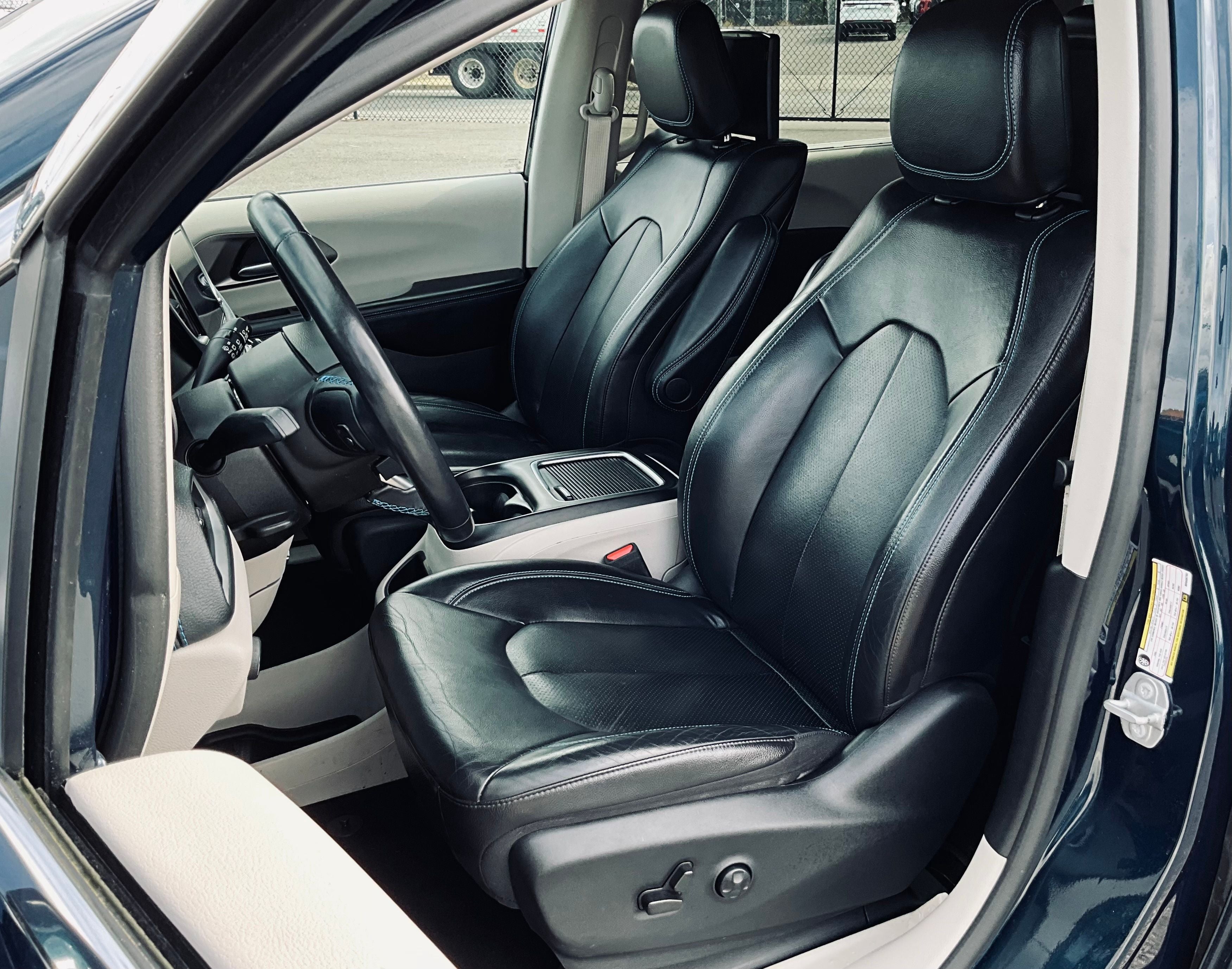2021 Chrysler Pacifica Touring L