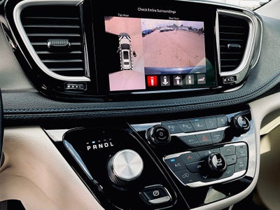 2021 Chrysler Pacifica Touring L