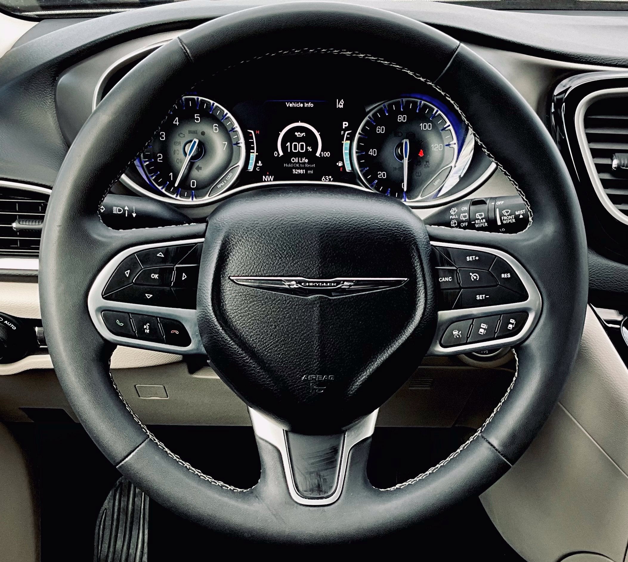 2023 Chrysler Pacifica Touring L