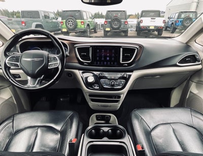 2017 Chrysler Pacifica Touring L