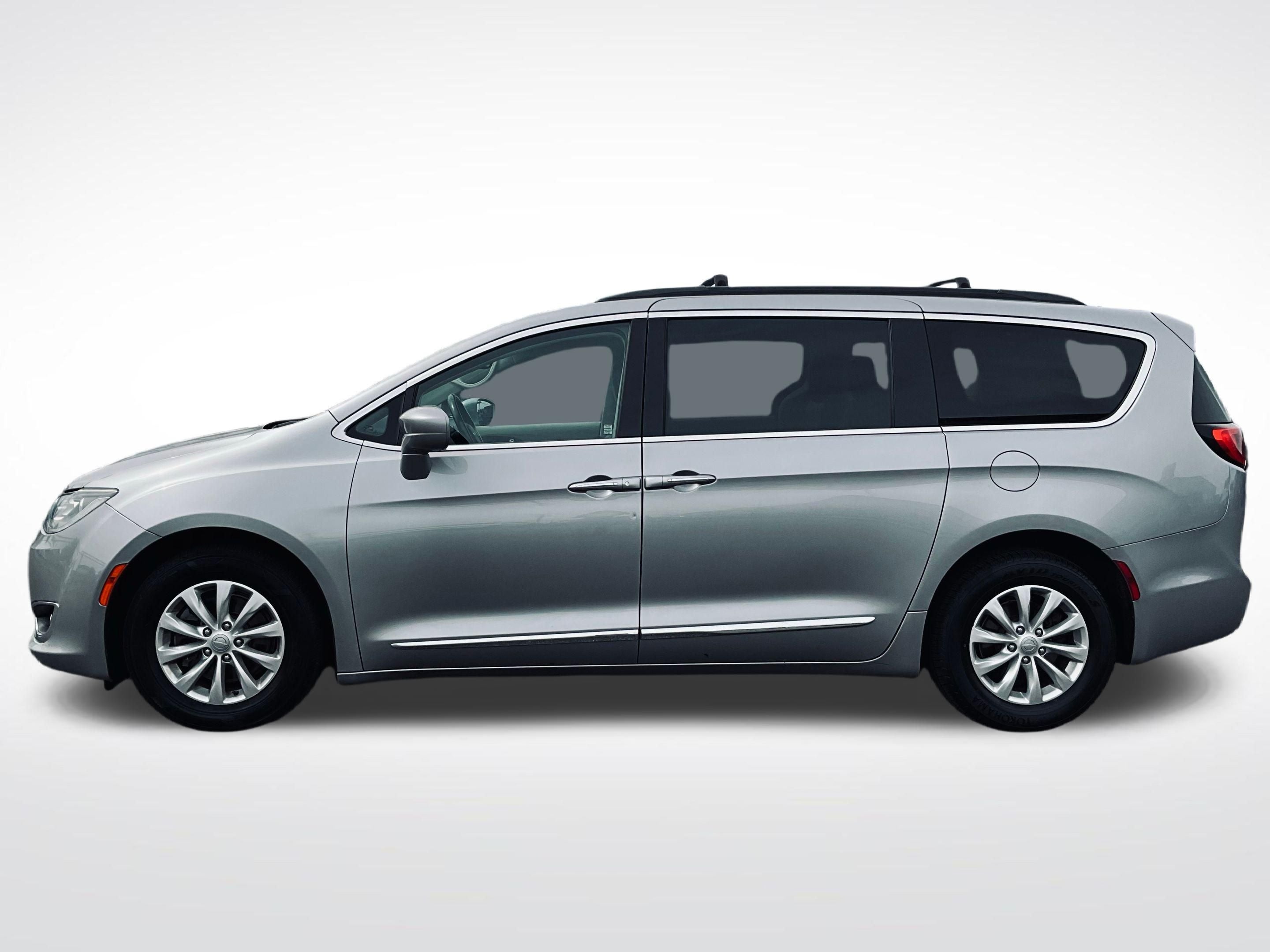 2017 Chrysler Pacifica Touring L