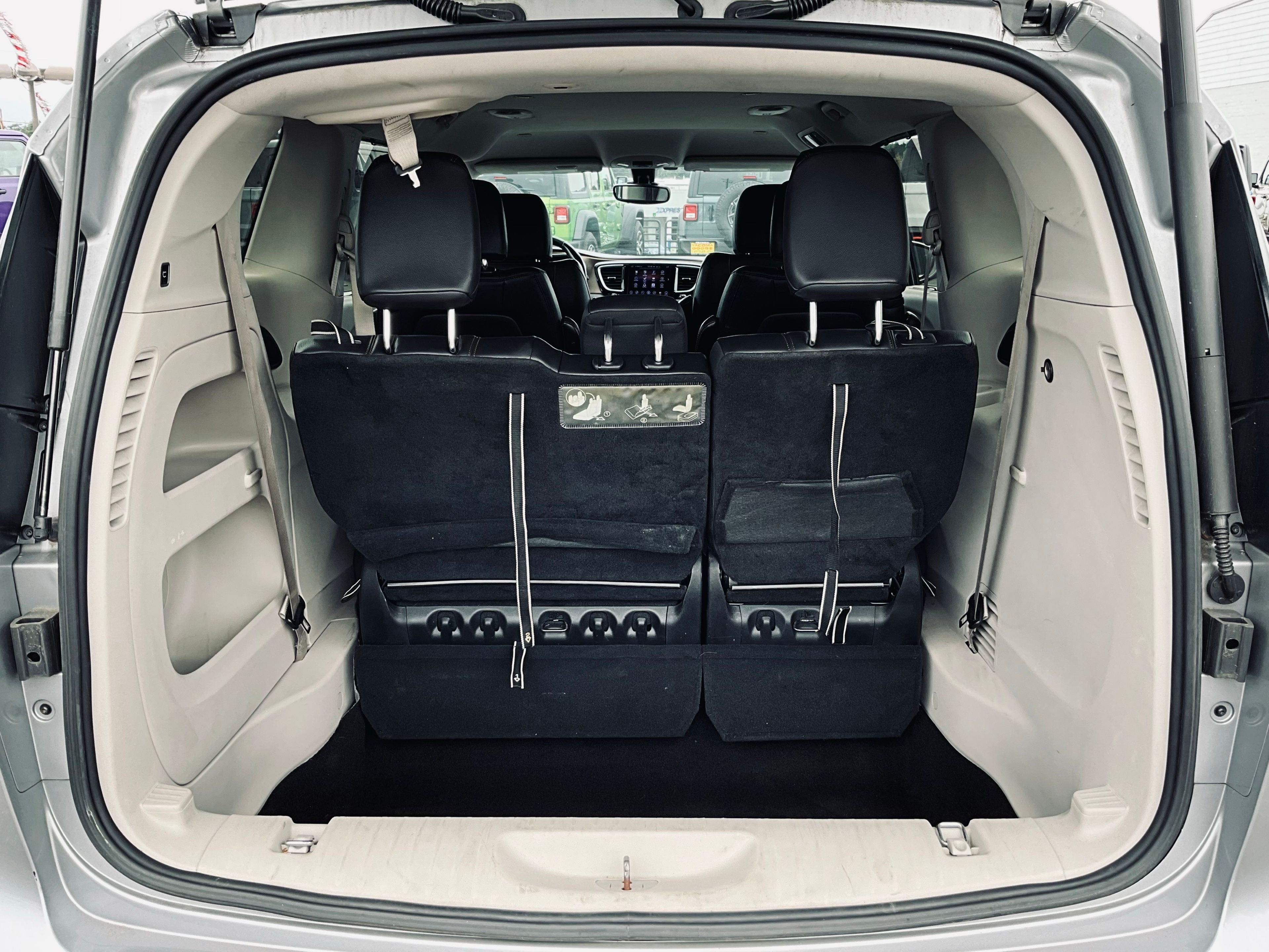2017 Chrysler Pacifica Touring L