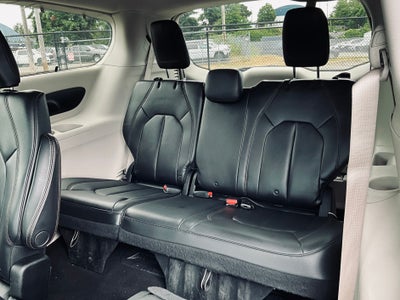 2017 Chrysler Pacifica Touring L