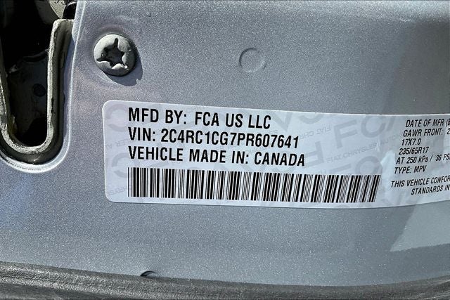 2023 Chrysler Voyager LX