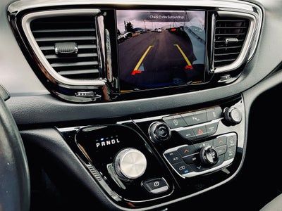 2020 Chrysler Pacifica Touring