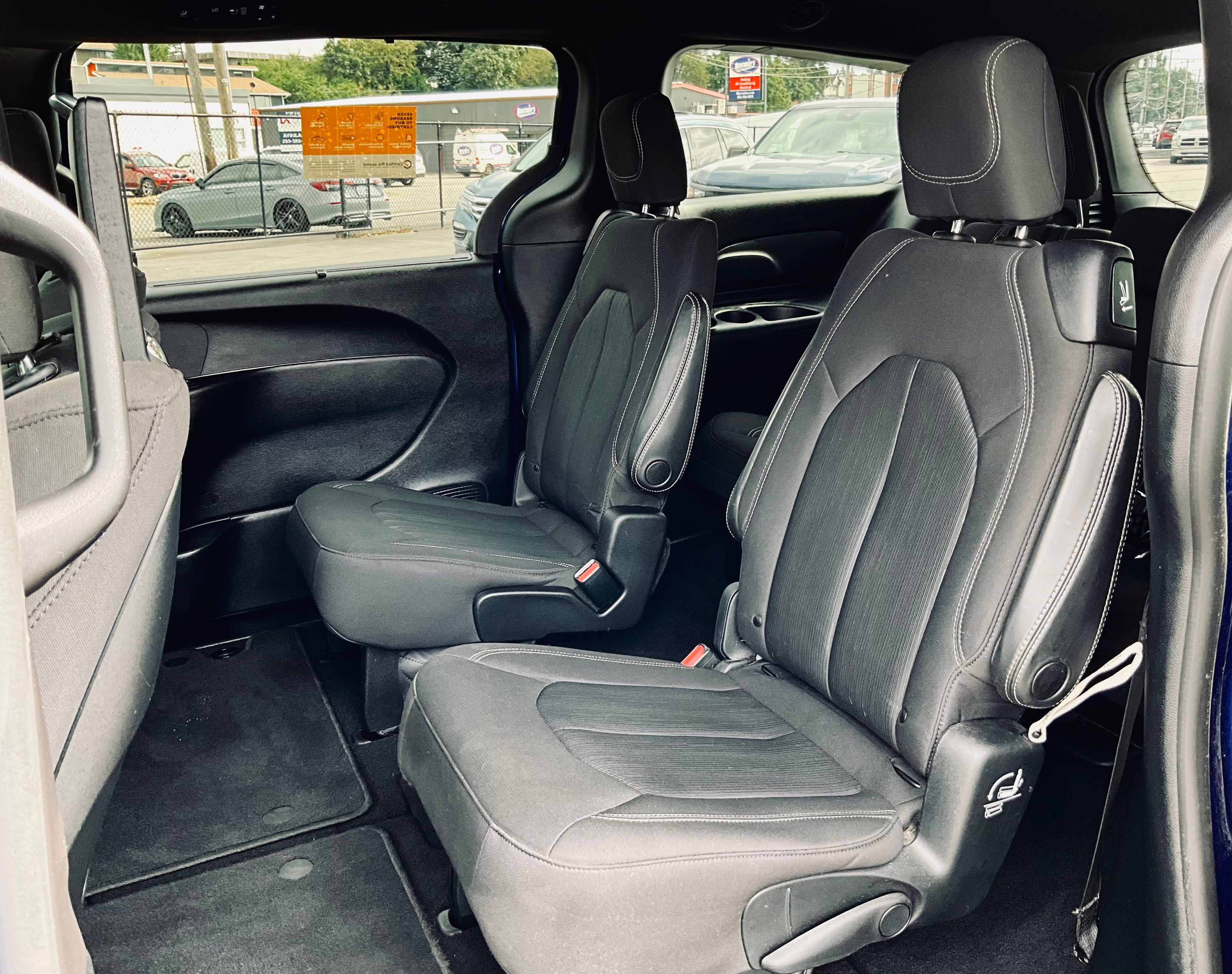 2020 Chrysler Pacifica Touring