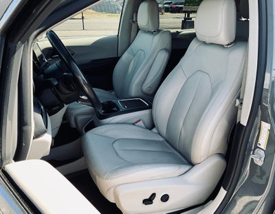 2021 Chrysler Pacifica Hybrid Touring L