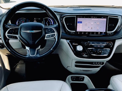 2021 Chrysler Pacifica Hybrid Touring L