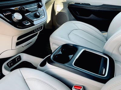 2021 Chrysler Pacifica Hybrid Touring L