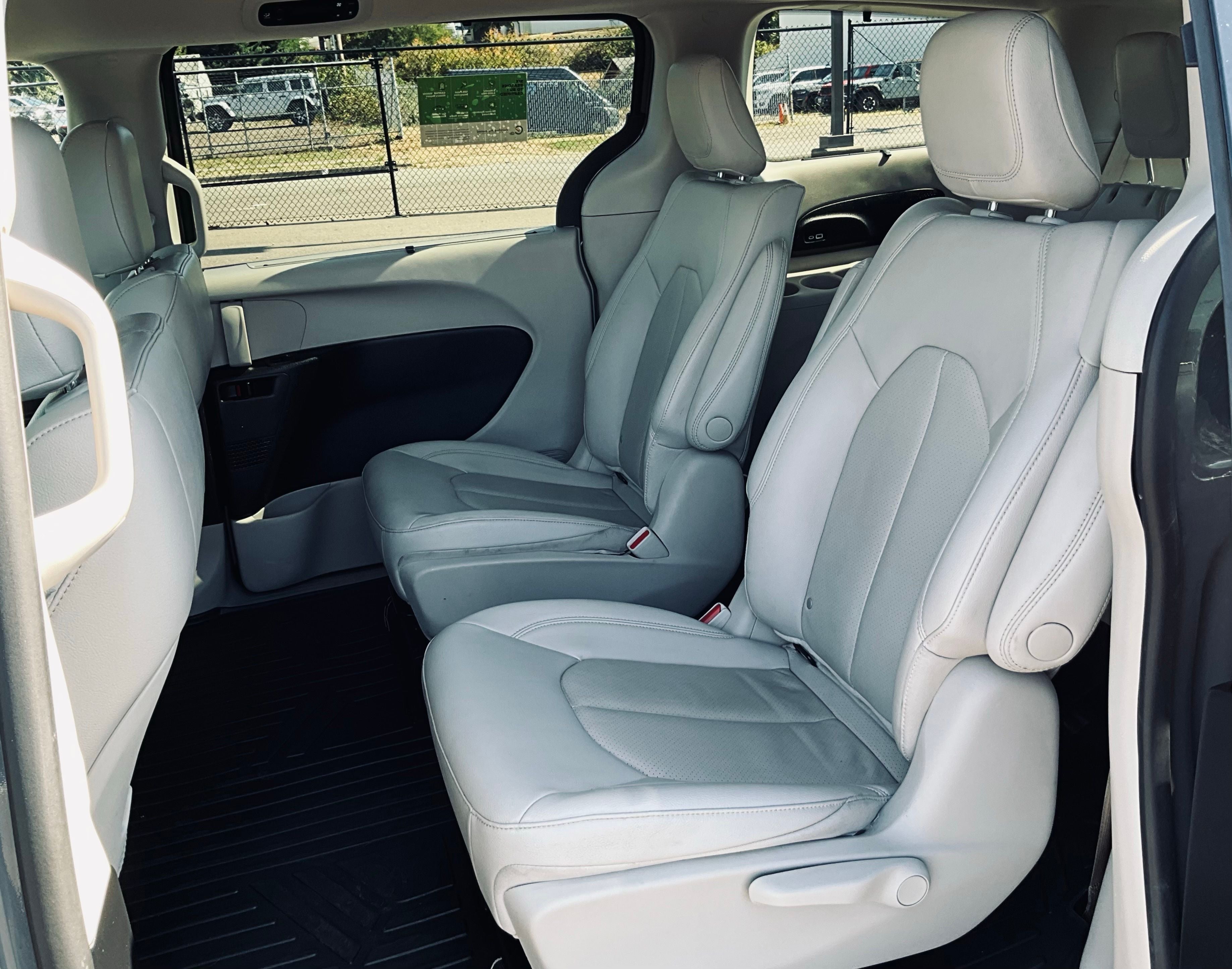 2021 Chrysler Pacifica Hybrid Touring L