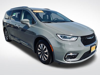 2021 Chrysler Pacifica Hybrid Touring L