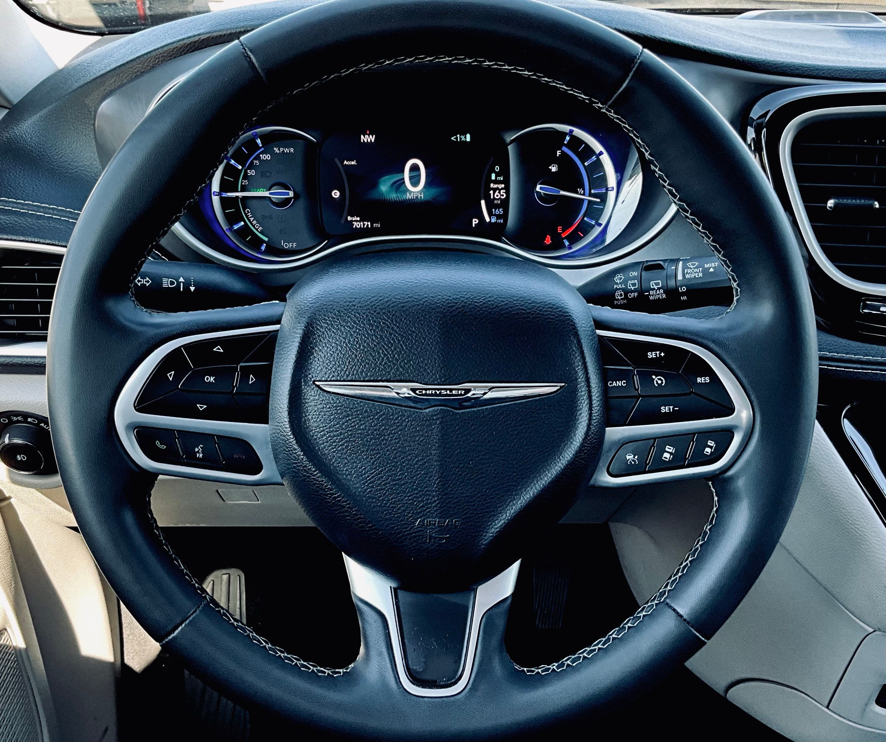 2023 Chrysler Pacifica Hybrid Touring L
