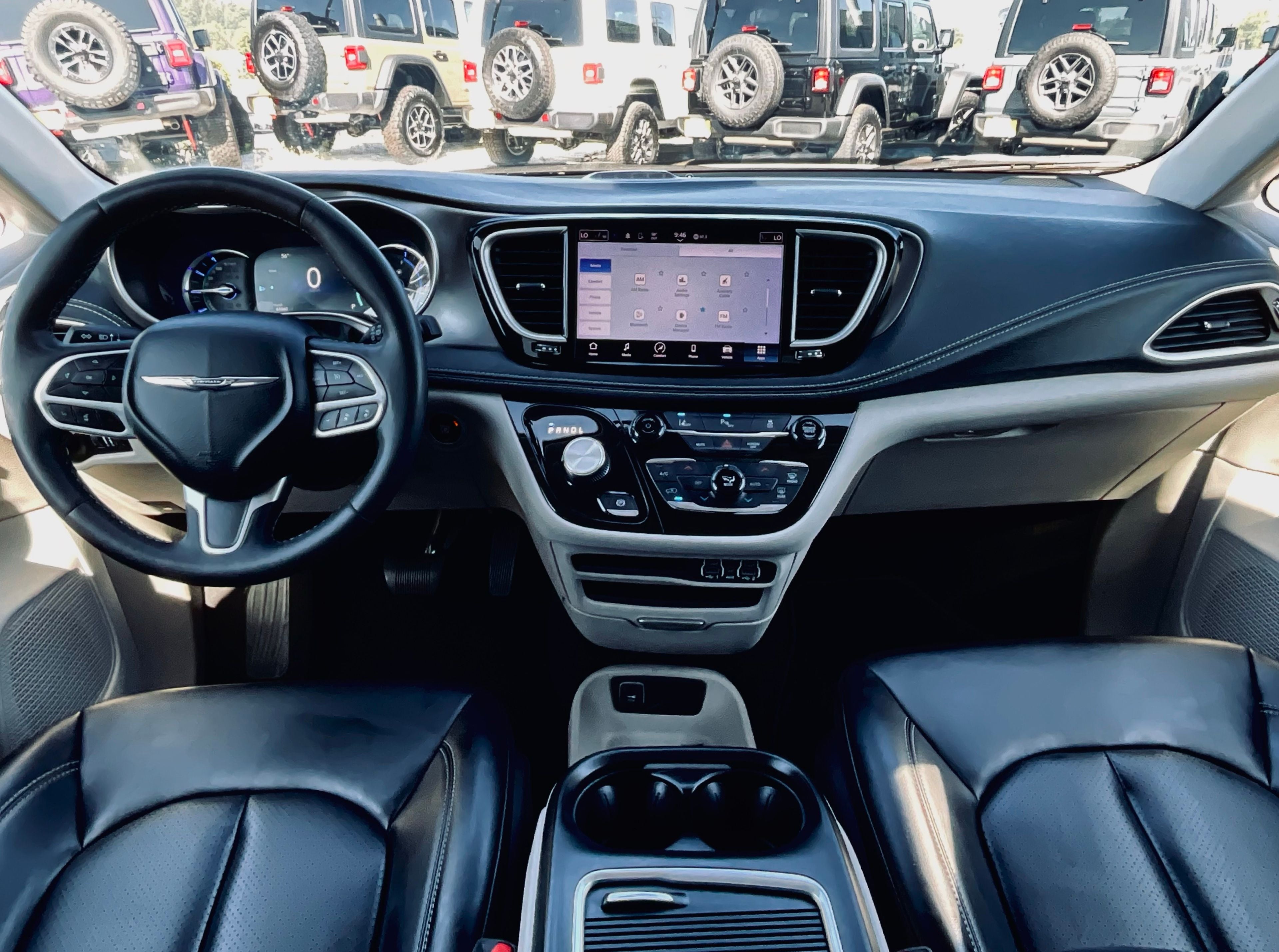 2023 Chrysler Pacifica Hybrid Touring L