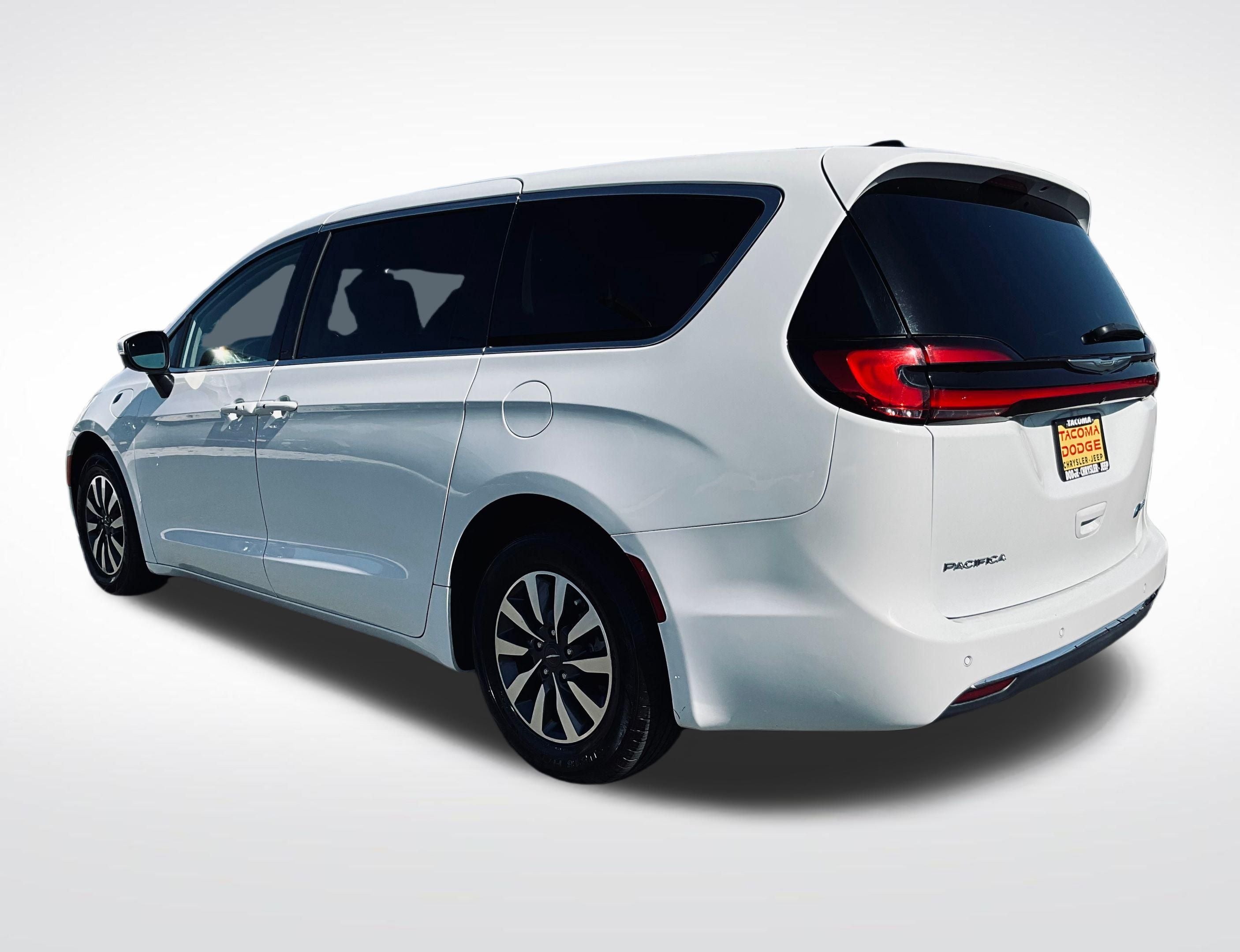 2023 Chrysler Pacifica Hybrid Touring L