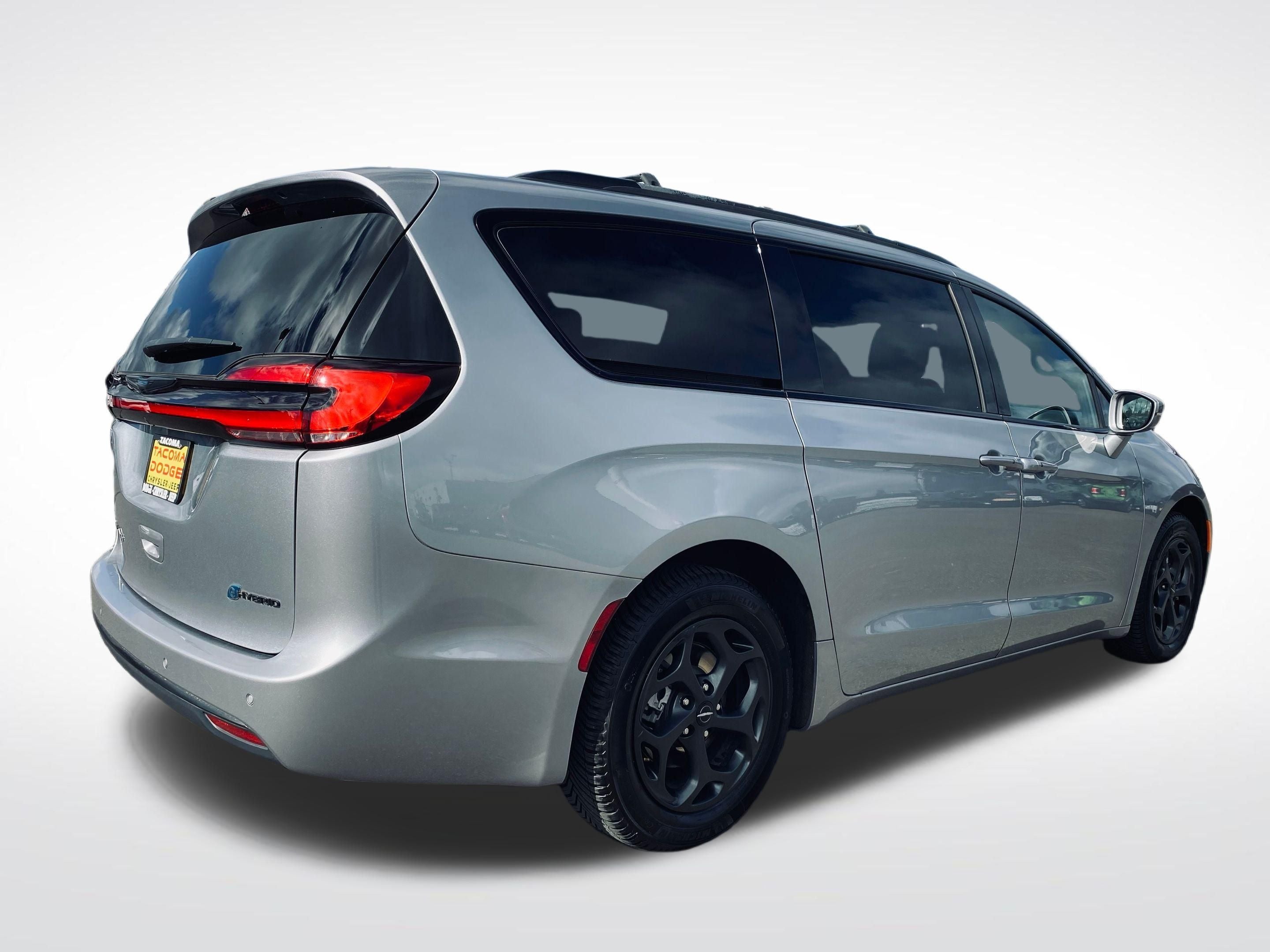 2021 Chrysler Pacifica Hybrid Touring