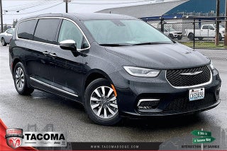 2023 Chrysler Pacifica Hybrid Limited