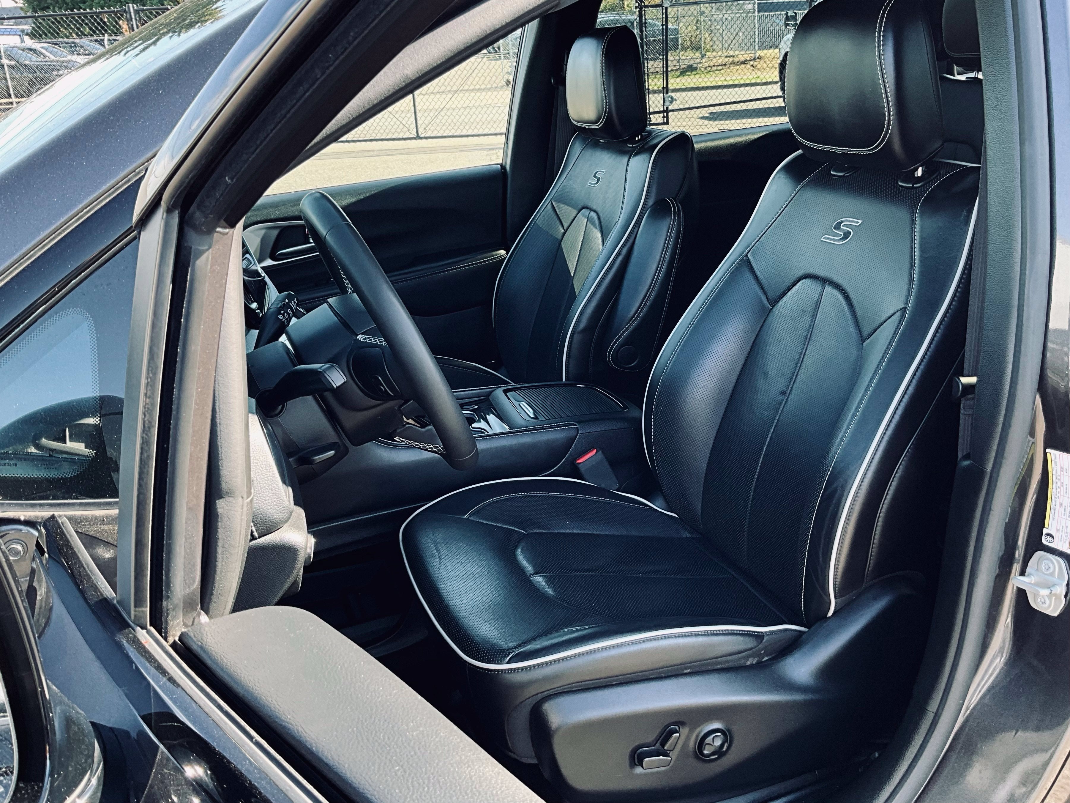 2023 Chrysler Pacifica Hybrid Limited