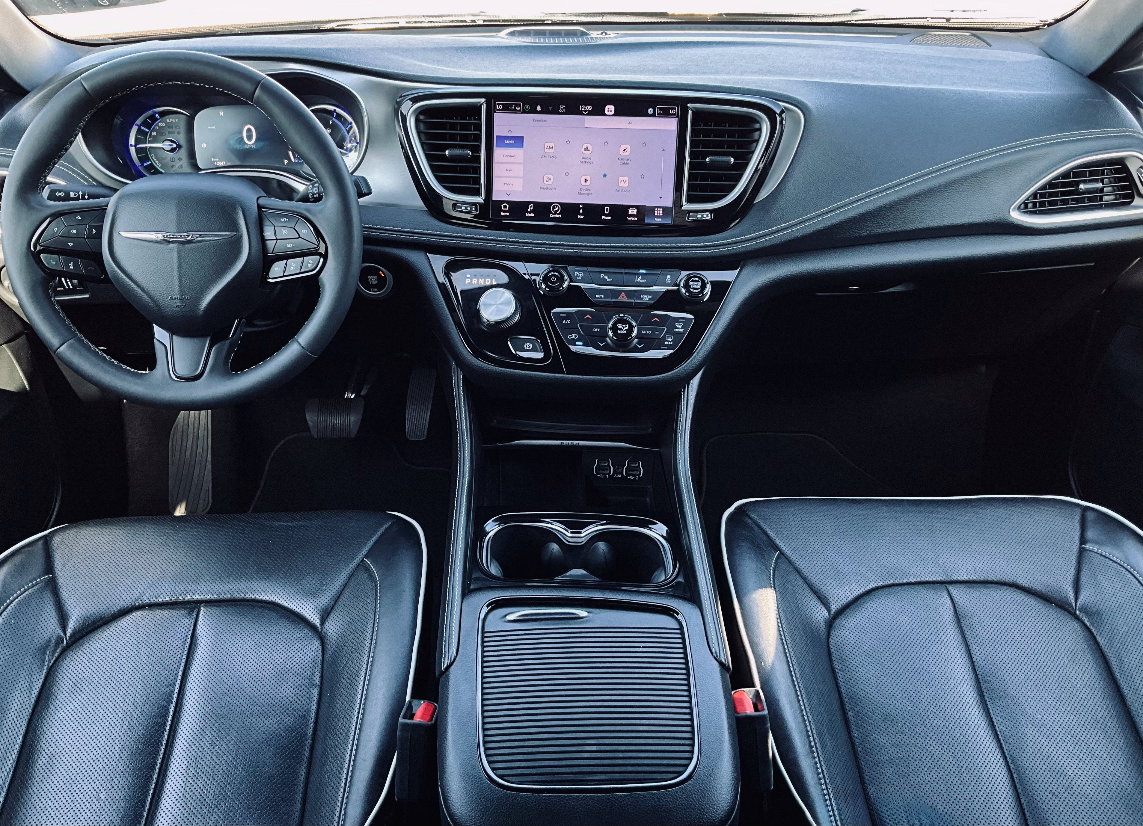 2023 Chrysler Pacifica Hybrid Limited